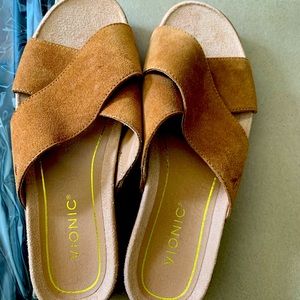 New Vionic Hayden Suede Toffee Slide Platform Sandals-8.5